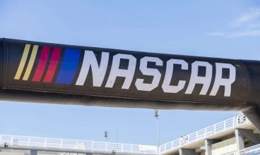 2022 A programação da NASCAR inclui uma corrida noturna na Páscoa e Homestead de volta aos playoffs