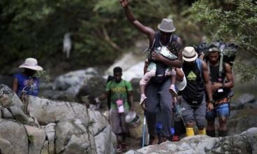 Quase 20 mil crianças cruzaram a selva entre Colômbia e Panamá para os EUA