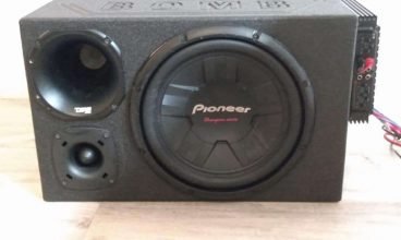 VENDO SOM AUTOMOTIVO
 1 AUTO FALANTE 12″ PIONEER
 1 CORNETA TITÂNIO HINOR
 1 TUI…