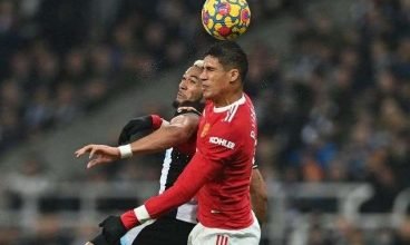 Manchester United apenas empata com Newcastle e segue longe do G-4