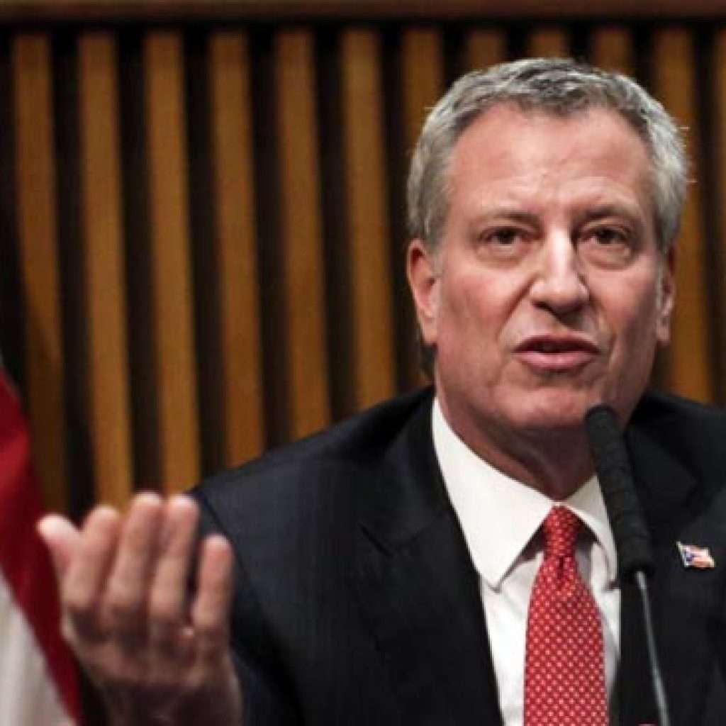 setor-privado-de-new-york-tera-vacinacao-obrigatoria,-anuncia-bill-de-blasio