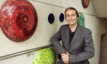 Cientista brasileiro que descobriu Ômicron entre os 10 mais influentes de 2021