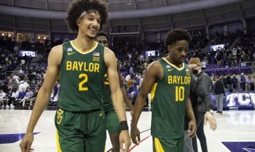 Baylor permanece unânime em primeiro lugar no AP Top 25; USC atinge o nº 5