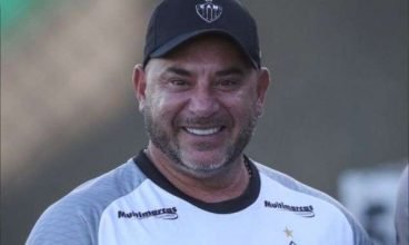 Como vai jogar o Atlético-MG em 2022? Novo técnico, trocas no elenco e mais