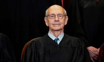 Juiz mais antigo da Suprema Corte dos USA, Stephen Breyer, vai se aposentar