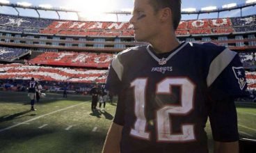 Maior jogador da história da NFL, Tom Brady decide se aposentar aos 44 anos e após 22 temporadas