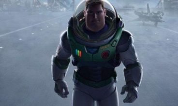 Disney e Pixar divulgam trailer do filme sobre Buzz Lightyear.  Assista