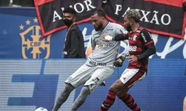 Herói do Atlético-MG na Supercopa, Éverson alfineta o Flamengo: “Gritaram campeão antes da hora”