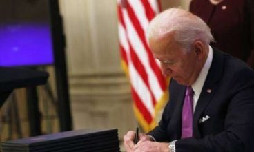 Presidente Biden sanciona lei em que linchamento é crime de ódio