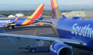 Memorando vazado da Southwest Airlines pede aos funcionários da sede que ajudem a colocar os voos nos trilhos