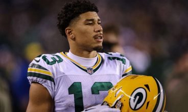 Packers WR Allen Lazard multado em $ 10.000 depois de contar até 3 para cada defensor do Miami que ele derrubou com um bloco