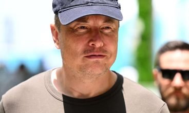 Elon Musk alerta para 'ano difícil à frente' e critica o Fed por aumentos nas taxas de juros com base em dados 'um tanto obsoletos'