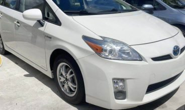 2010 Toyota Prius · Small_car · 180.000 milhas rodadas

2010 Prius 
180k miles
R