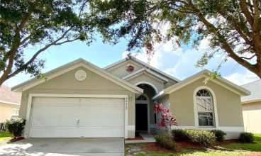 Oportunidade de comprar sua casa em Kissimmee, ja na divisa com Saint Cloud…