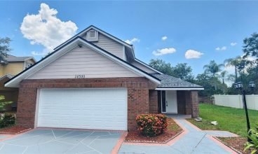 OPORTUNIDADE DE COMPRAR SUA CASA EM HUNTERS CREEK, ORLANDO FL!!!!!!