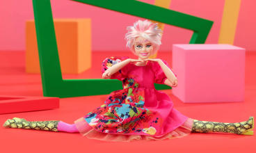 Há uma Barbie para todos, até os esquisitos. Veja a edição limitada 'Weird Barbie' inspirada no filme 'Barbie'