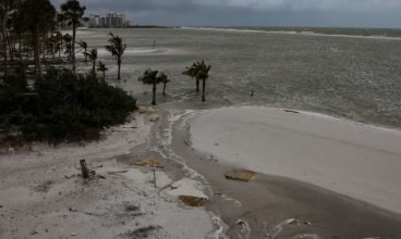 Aeroportos, centenas de voos cancelados como preparação da Costa do Golfo para o furacão Idalia