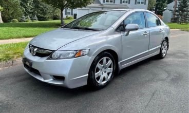 2009 Honda Civic · EX Sedan 4D · Sedan · Driven 105,000 miles