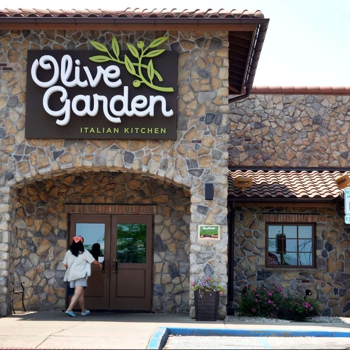 'Mudança de vida': TikTokers descobrem que você pode comprar praticamente qualquer coisa no Olive Garden – incluindo raladores de queijo