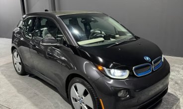 Clean Title   FINANCING Available
 Down payment starting at $1500 2014 BMW i3