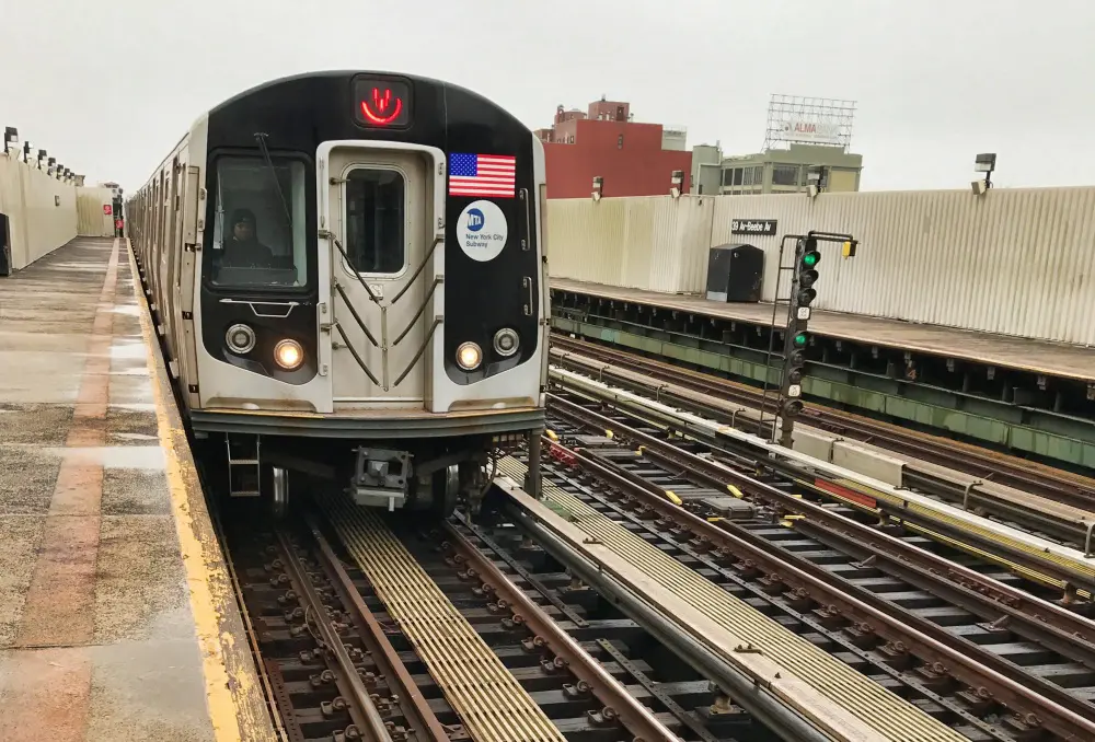 Os Principais Sistemas de Metrô dos EUA: Explore a América Através dos Trilhos