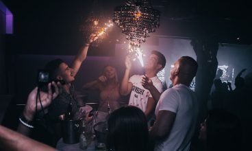 Como os Americanos Comemoram a Despedida de Solteiro nos EUA